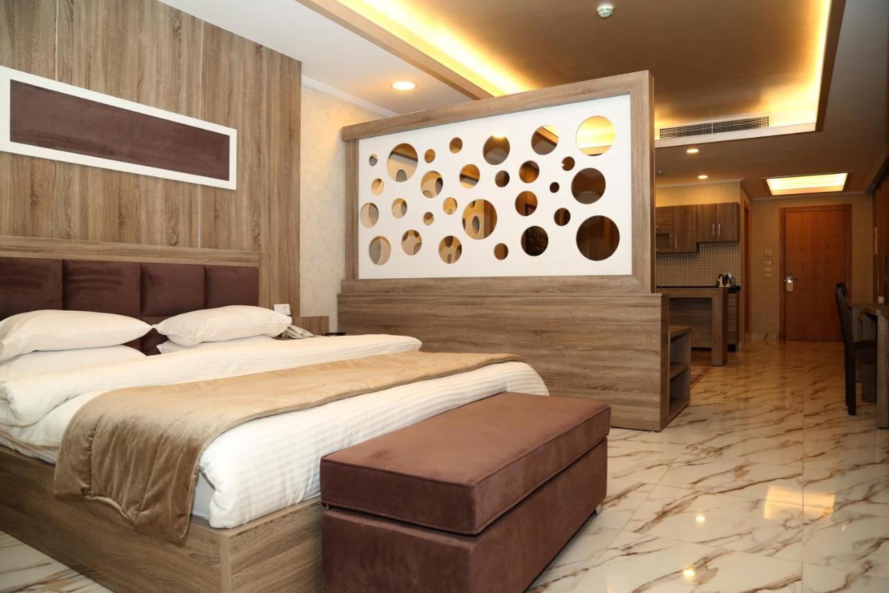 Hotel Pearl Of &