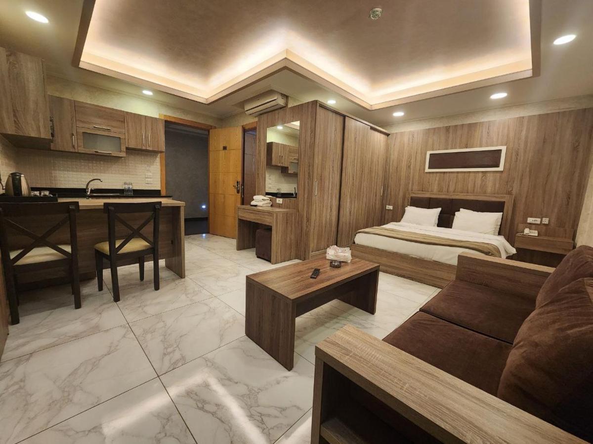 Pearl Of & 4* Beirut