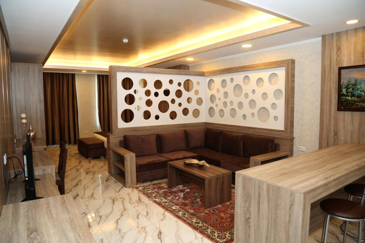 Hotel Pearl Of &