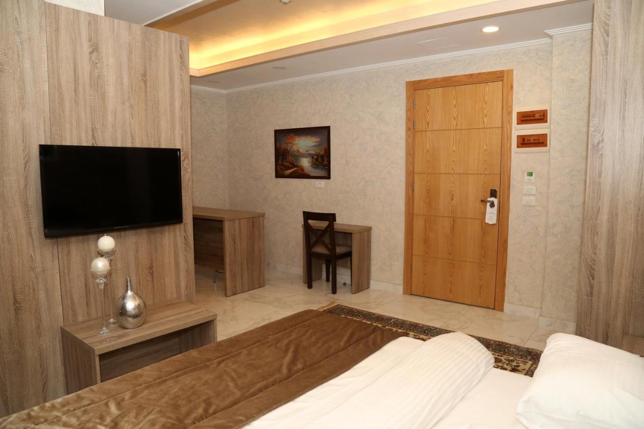 Pearl Of & Hotel Beirut